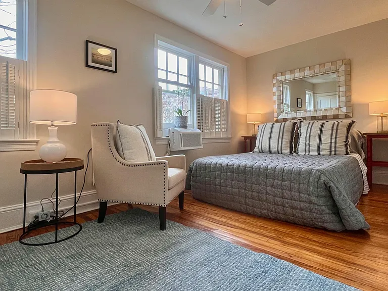 2149 Newport Pl NW — Photo 22