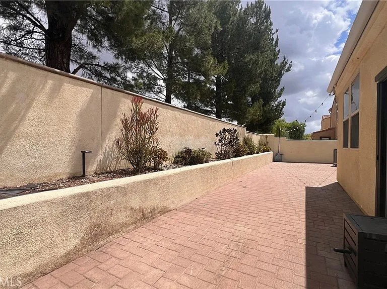 20251 Livorno Way — Photo 29