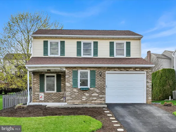 224 Linda Ter, Ephrata, PA 17522
