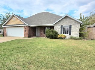 411 E Post Rd, Rogers, AR 72758