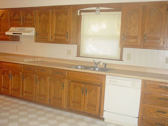 tons of kitchen cabinets