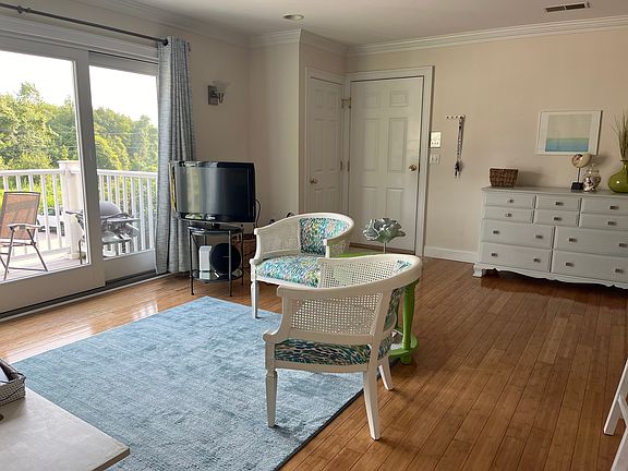 5th image of 21 Starr Dr APT 208