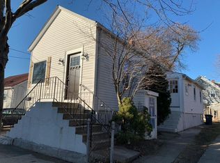 123 Fairview St, Providence, RI 02908