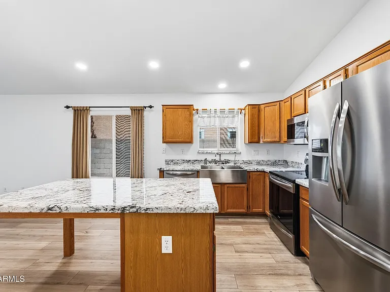 1142 W Sparrow Dr — Photo 12