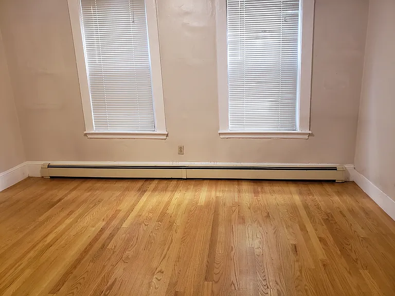 279 Pearl St #1 — Photo 9