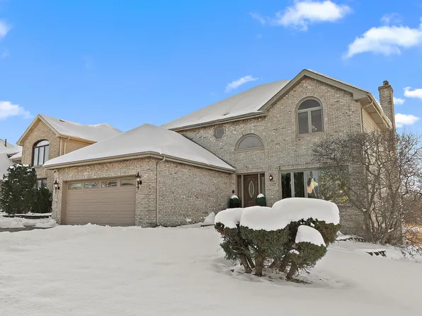 8942 Birch Ln, Hickory Hills, IL 60457