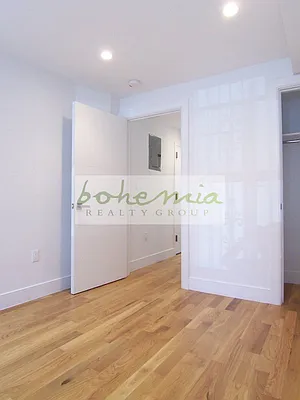 Rented by Bohemia Realty Group | media 31