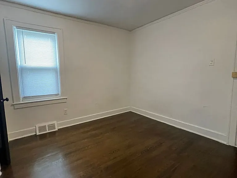 2696 Pasadena St — Photo 12