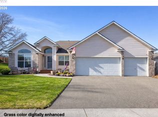 220 SE 11th St, Hermiston, OR 97838