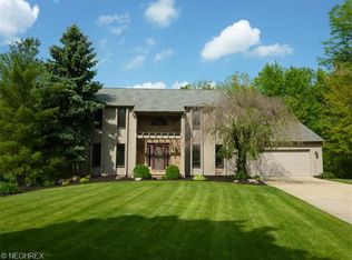 33453 Seneca Dr, Solon, OH 44139