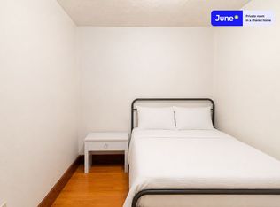 166 Auburn St #B, Cambridge, MA 02139