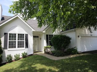 1851 Carrier Cir, Plainfield, IL 60586