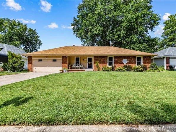 4083 S Eaton Avenue, Springfield, MO 65807