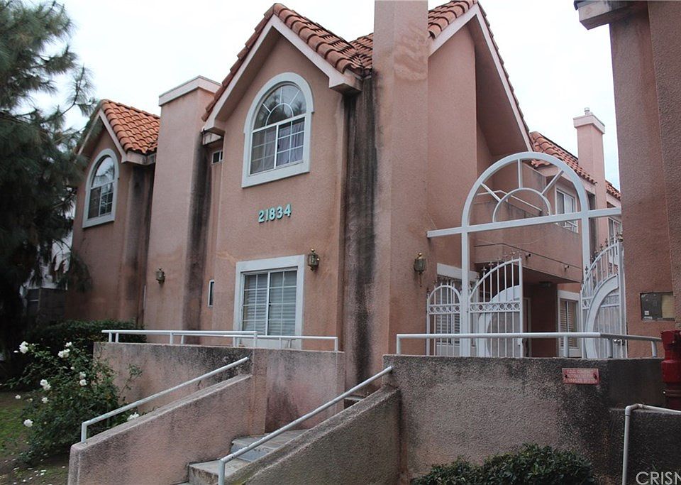 2nd image of 21834 Saticoy St APT G