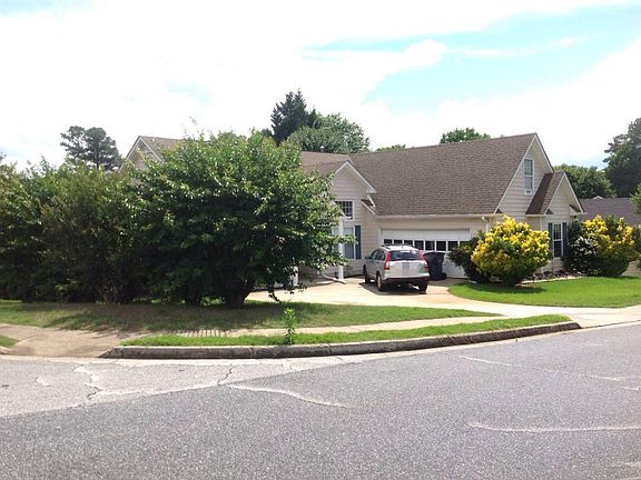 2nd image of 720 Chatham Park Dr