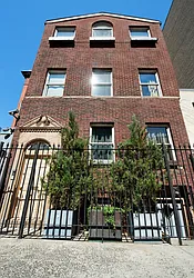 Sold by Nest Seekers International