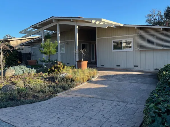 135 Dovewood Ln, Aptos, CA 95003