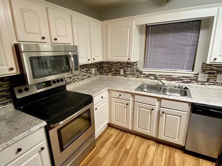 Bellegrove Condos — Photo 5