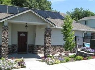 1141 SW Cal Allen Ln, Grants Pass, OR 97527