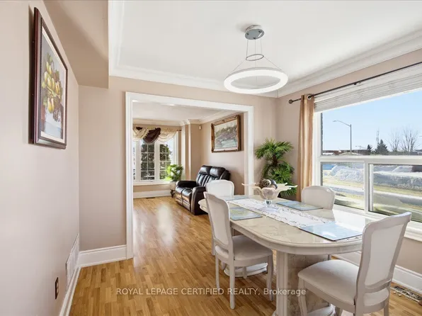 154 Country Ln, Barrie, ON L4N 0N1
