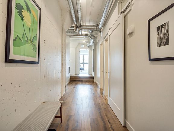 3rd image of 316 W 200 S APT 205
