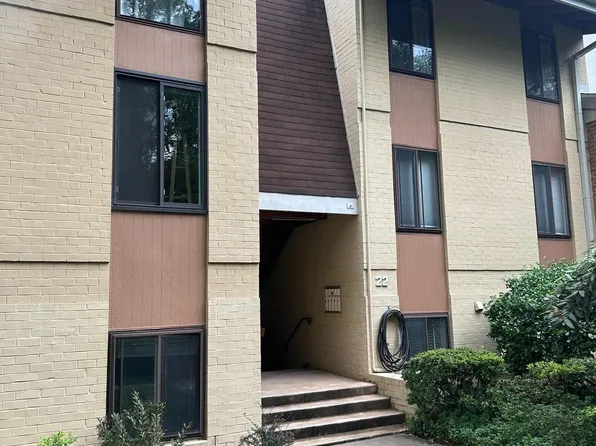 22 Cross Keys Rd #22D, Baltimore, MD 21210