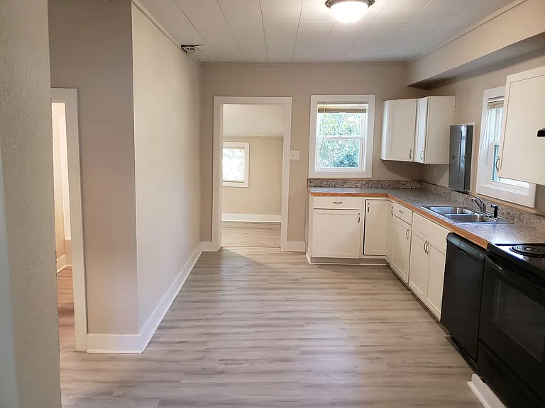 337 N Park Ave — Photo 12