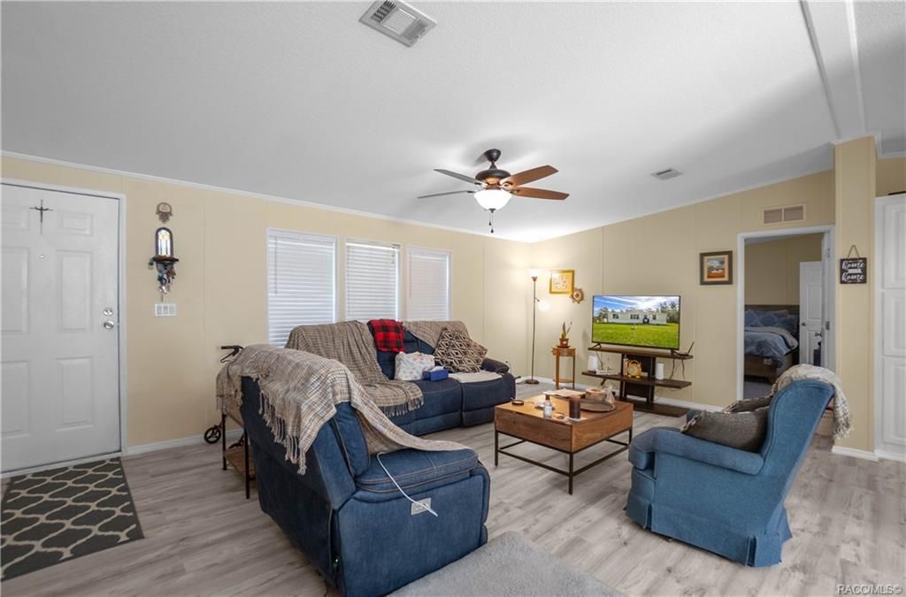 next background image