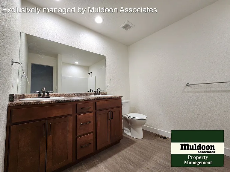 251 W Acorn Dr — Photo 6