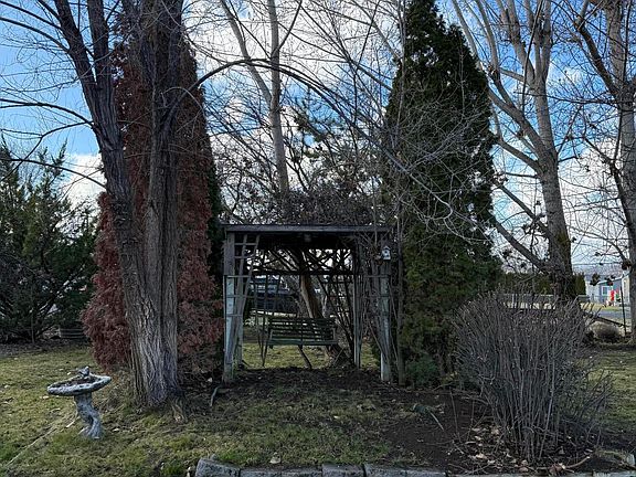 4th image of 251 Wise Acre Rd