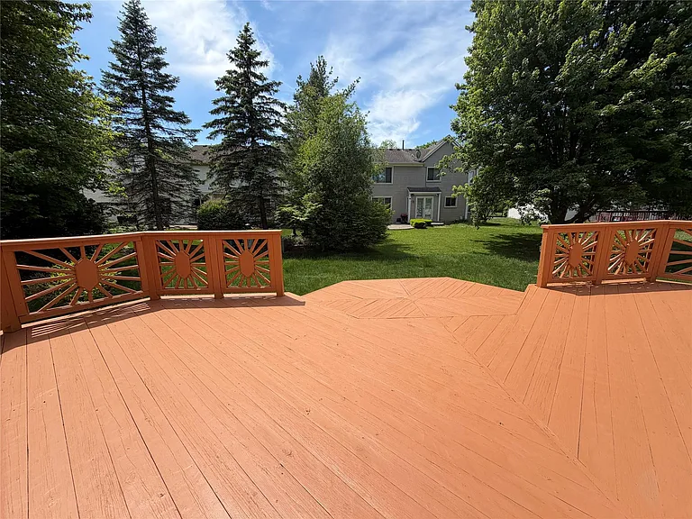 7043 Foxridge Dr — Photo 42