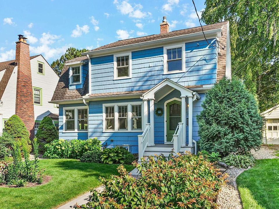 1st image of 2117 Fox Ave