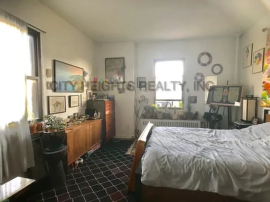Rented by City Heights Realty | media 15