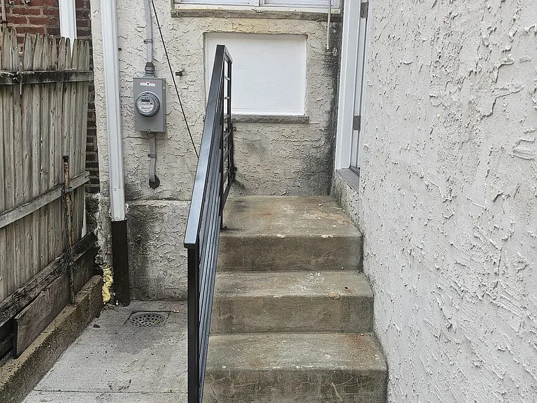 2126 S Norwood St — Photo 12