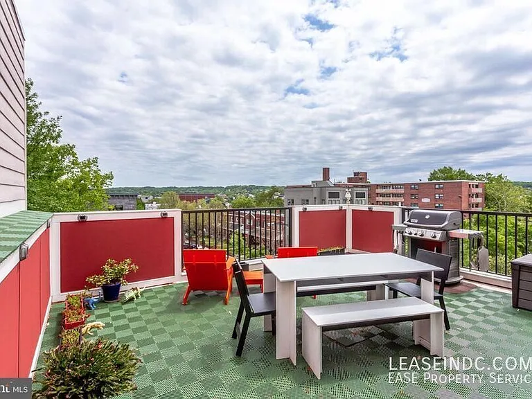 963 14th St SE #1 — Photo 30