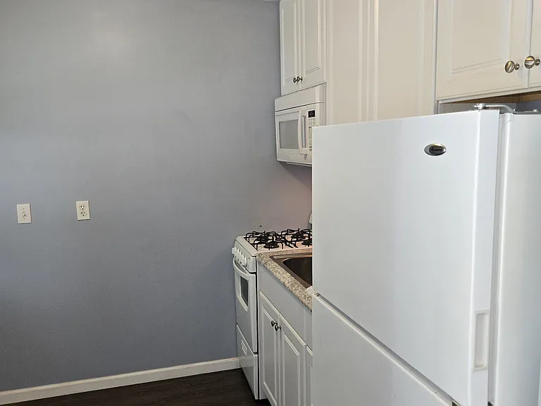 2202 7th St #1 — Photo 11