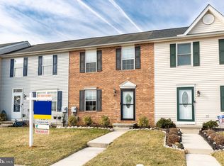 143 Apple Grove Ln, Littlestown, PA 17340