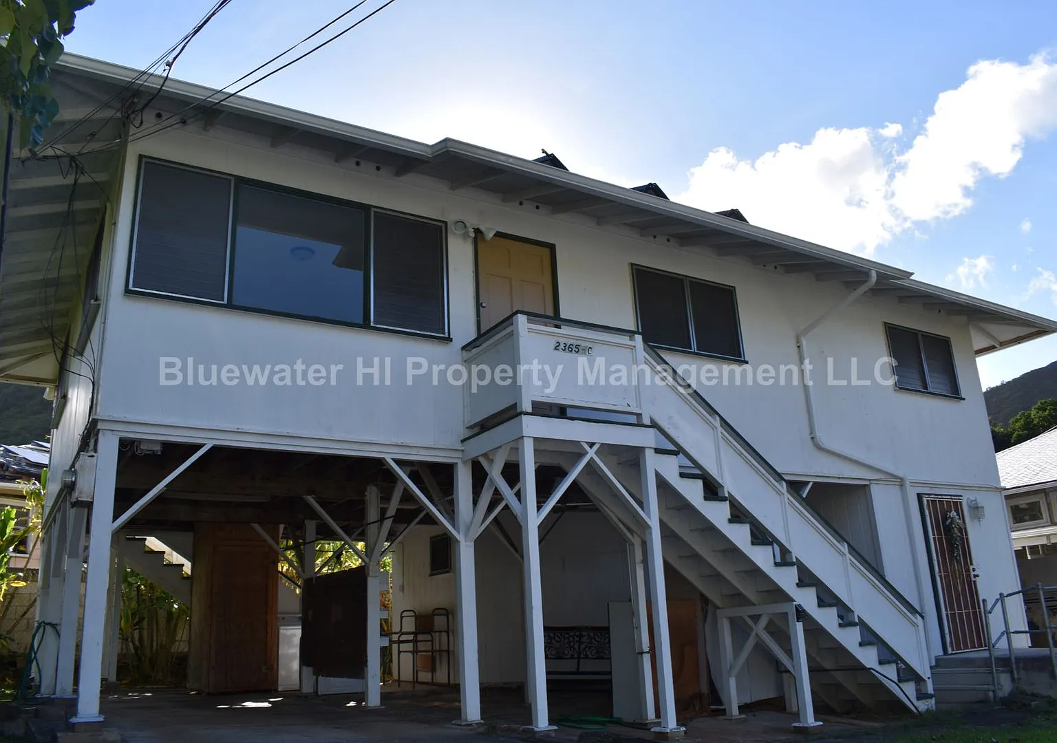 Palolo 3/1/2 duplex home w/ utl. incl. — Photo 2