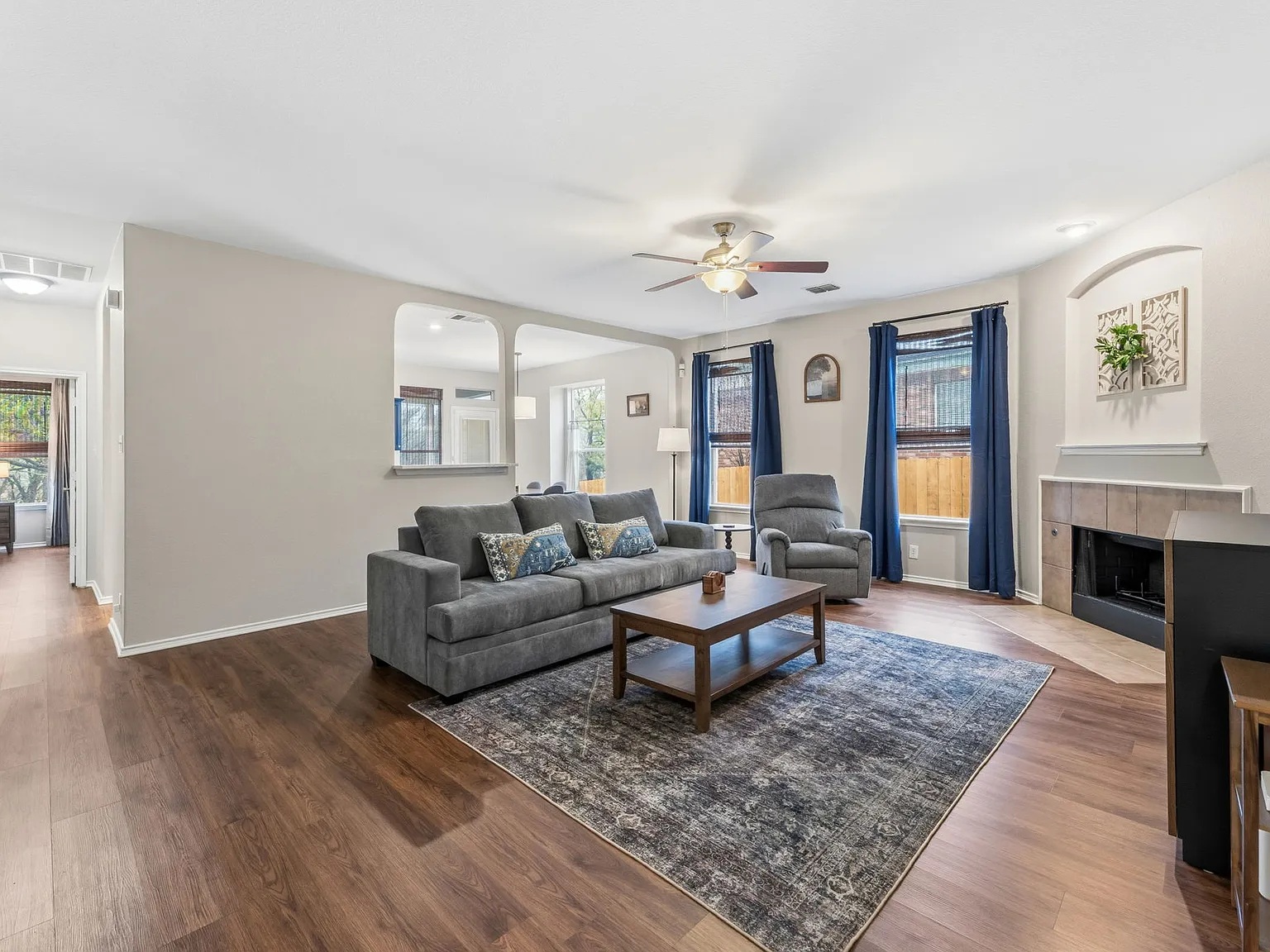 3 bed, 1579 sqft, $2,400 — Photo 4