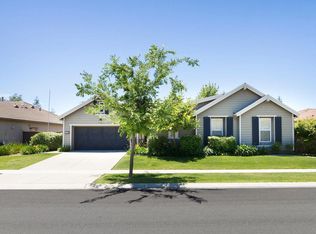 1406 High Noon Dr, Plumas Lake, CA