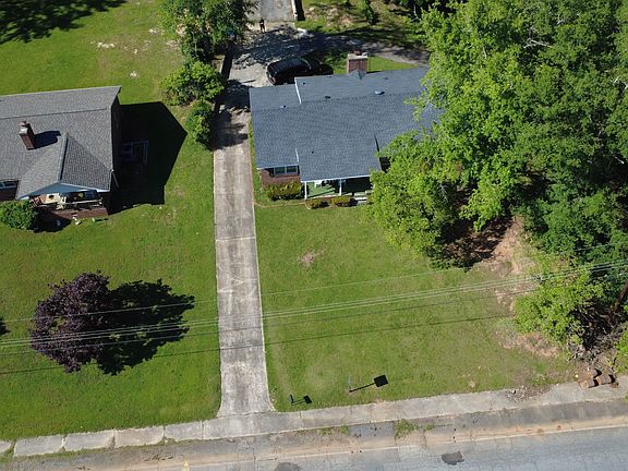 3rd image of 247 Eastbrook Dr