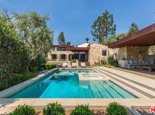 976 N Alpine Dr, Beverly Hills, CA 90210