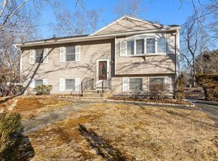 33 Meadow Dr, Middleton, MA 01949