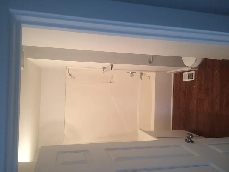 3050 Brittany Dr — Photo 9