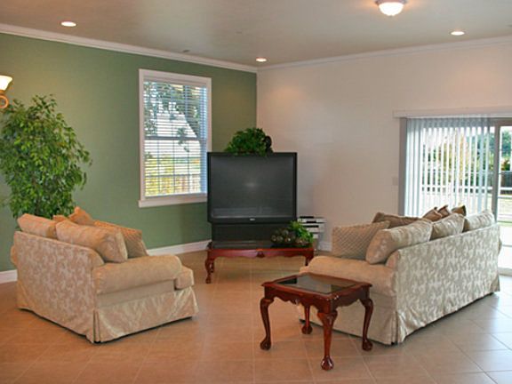 3rd image of 1600 Doral Ct