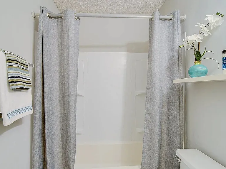 Updated Bath with Modern Finishes