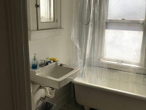 3rd image of 1513 Hopkins Ave