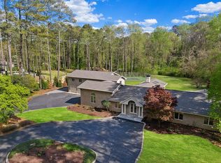 860 Crest Valley Dr NW, Sandy Springs, GA 30327