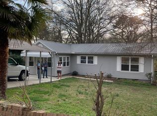 188 Ellen St, Hartwell, GA 30643