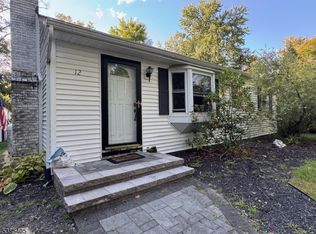 12 Upper Lake Dr, Wantage, NJ 07461